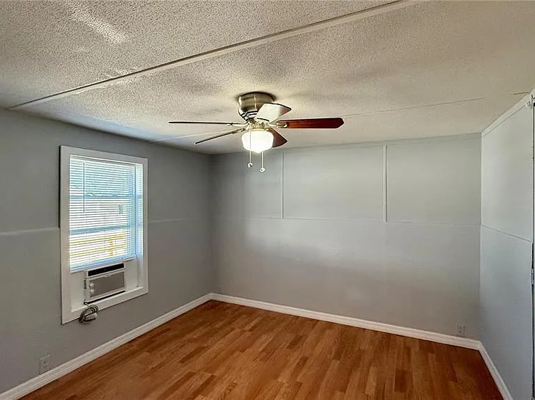 639 Ellison Pkwy — Photo 10