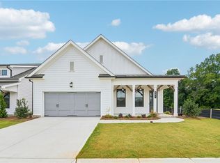 171 High Point Dr, Hoschton, GA 30548