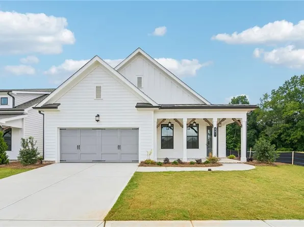 171 Hight Point Dr, Hoschton, GA 30548