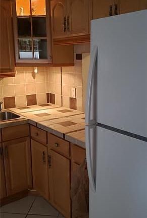 3rd image of 8401 Lagos De Campo Blvd APT 105V