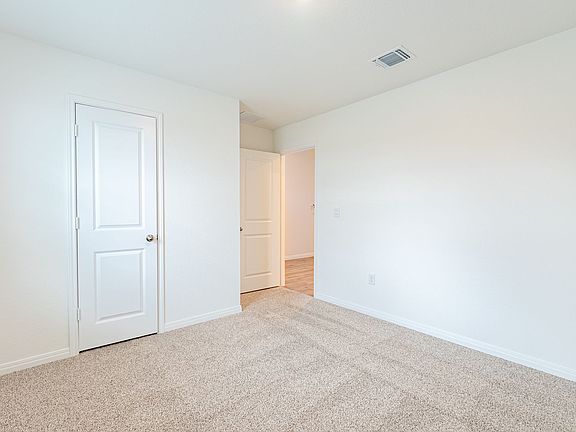 5th image of 537 Osprey Dr