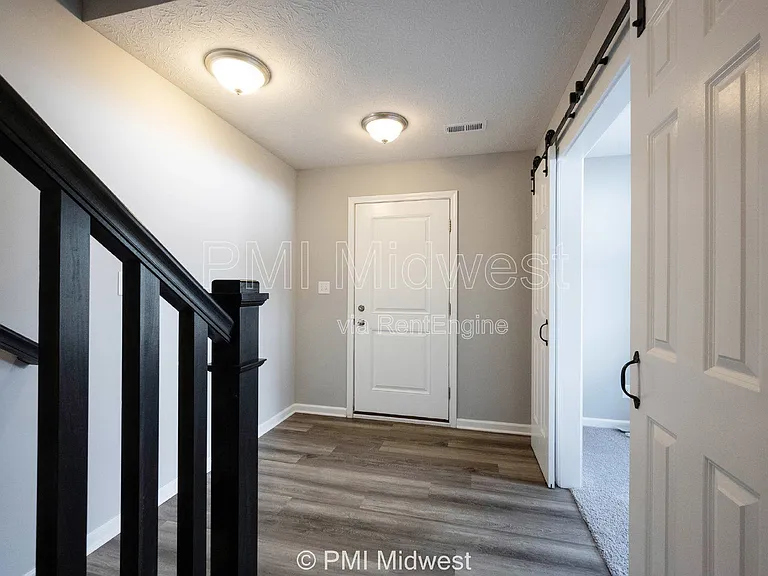 2952 W New York St — Photo 4