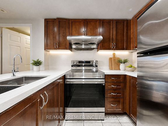 2nd image of 3033 Finch Ave W #2046