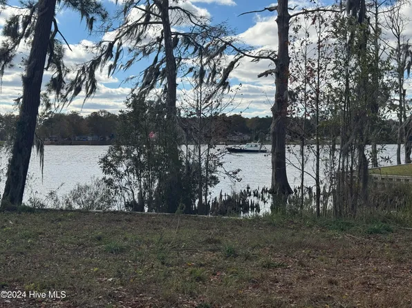 23 Boshers Point Drive, Hertford, NC 27944
