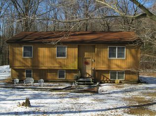 470 Shady Oaks Dr W, Saylorsburg, PA 18353