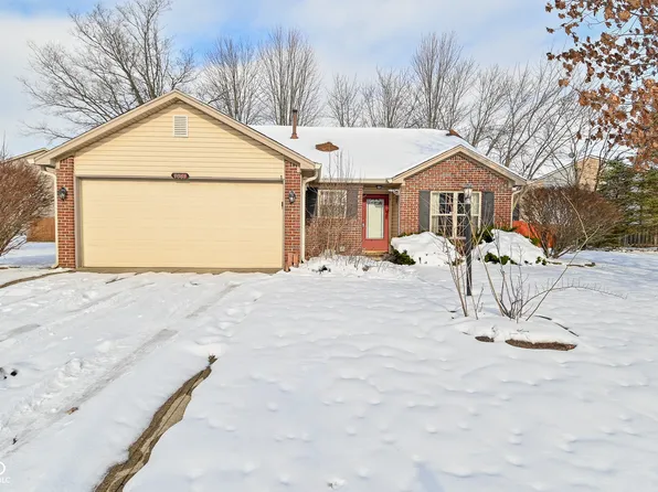 1061 Oak Leaf Rd, Franklin, IN 46131