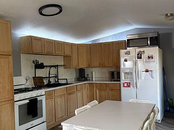 2nd image of 300 E Spencer St Lot 13