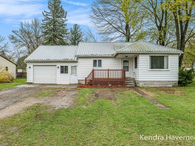 218 E Forest St, Edmore, MI, 48829
