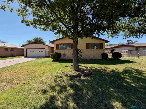 1100 Avenida Del Sumbre, Roswell, NM 88203