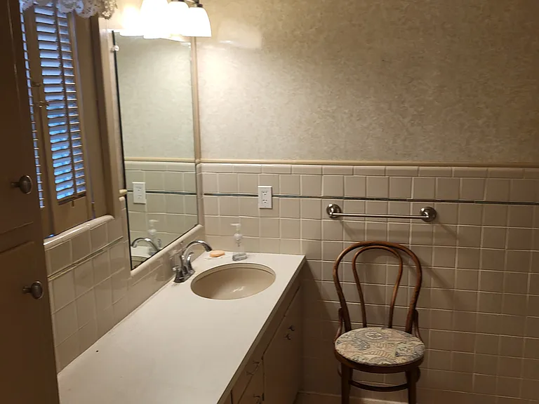 307 N Avenue M — Photo 6