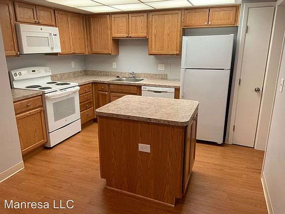 5th image of 2620 Warrensville Center Rd APT 106