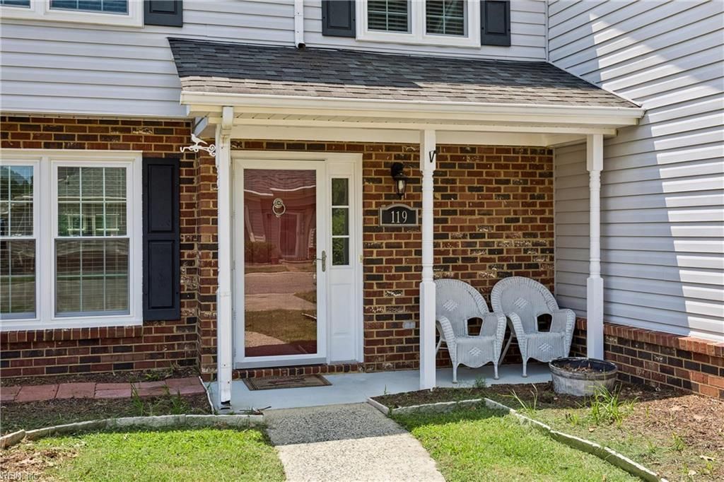 119 Monarch Glade, Yorktown, VA - View 2