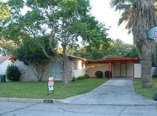 12321 Trailing Oaks St, Live Oak, TX 78233