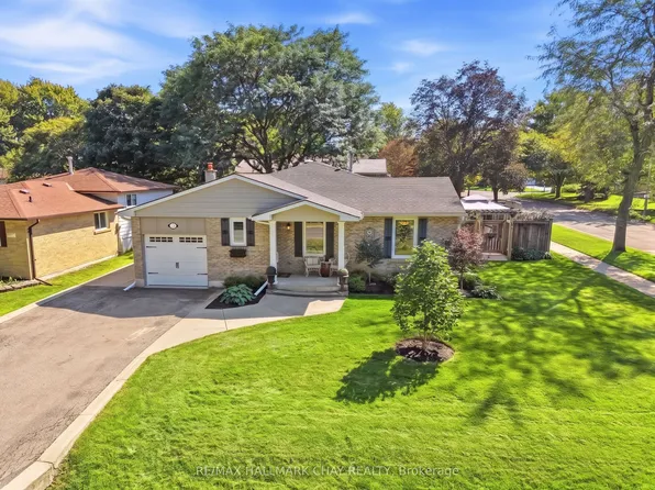 17 Stewart St W, New Tecumseth, ON L0G 1A0
