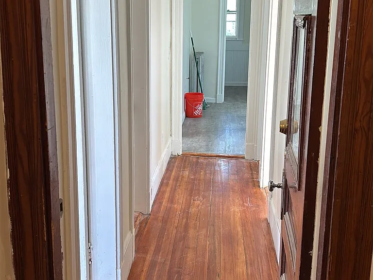 76 Conwell Ave — Photo 6