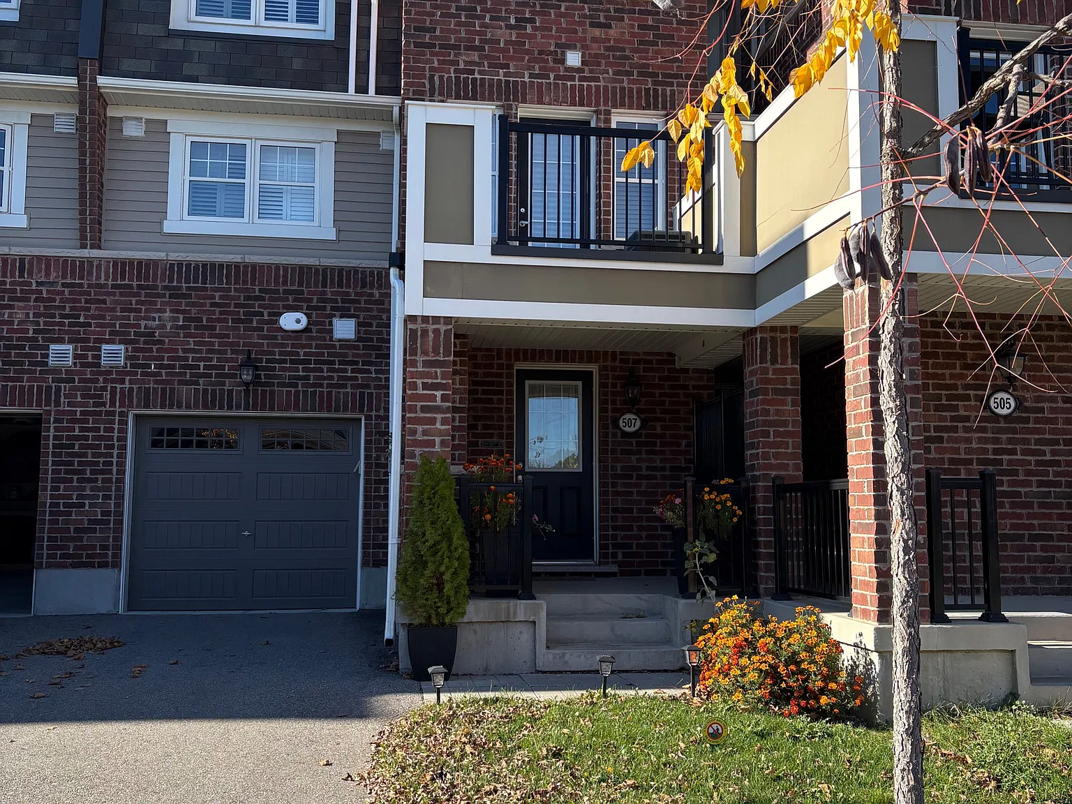 2 bed, $2,800 — Photo 1