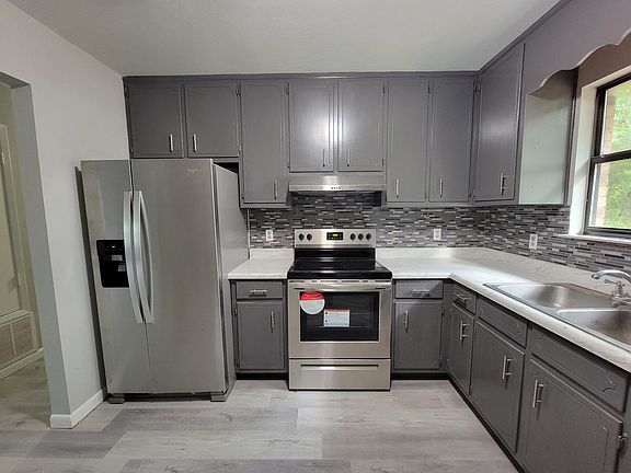 2nd image of 6643 Sanders St