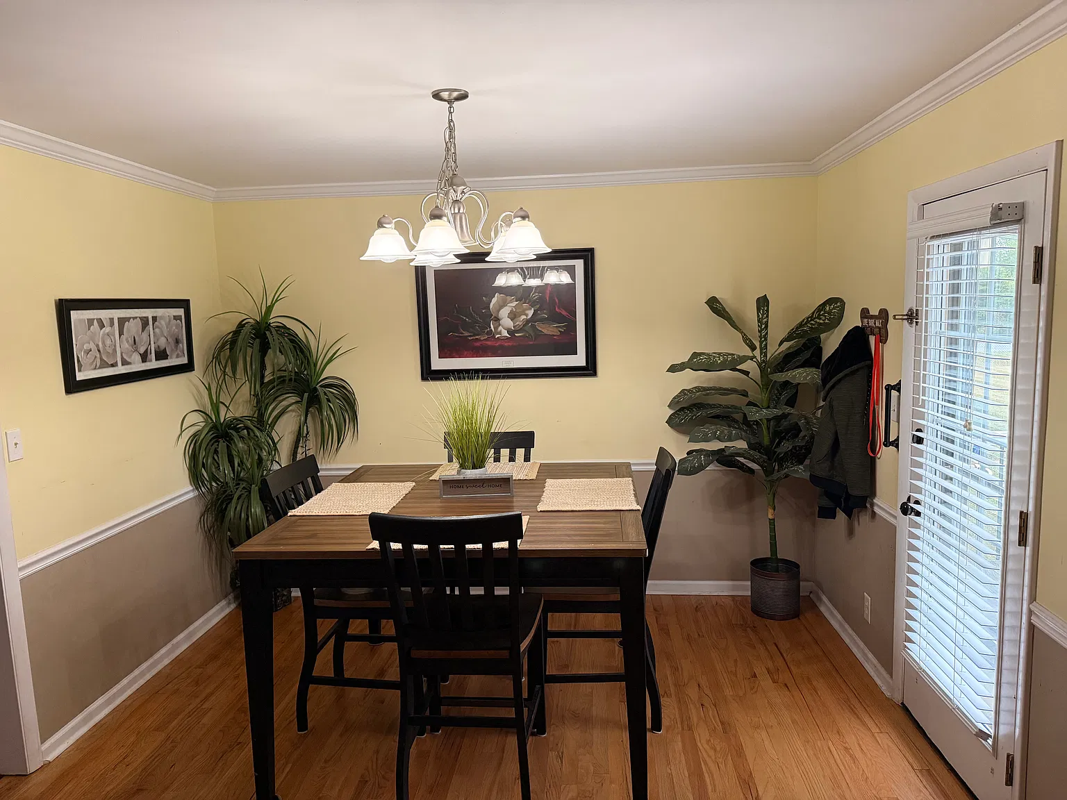 3 bed, 1206 sqft, $1,650 — Photo 3
