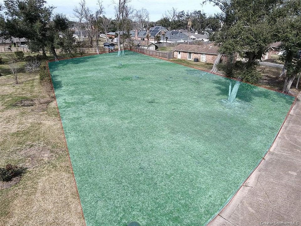 1st image of 408 Orchard Dr