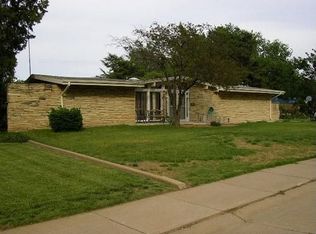 503 Claremont Dr, Salina, KS 67401