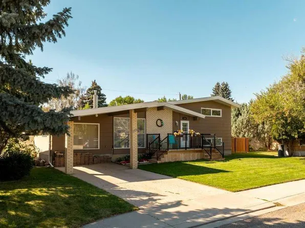2206 26a St S, Lethbridge, AB T1K 2P5