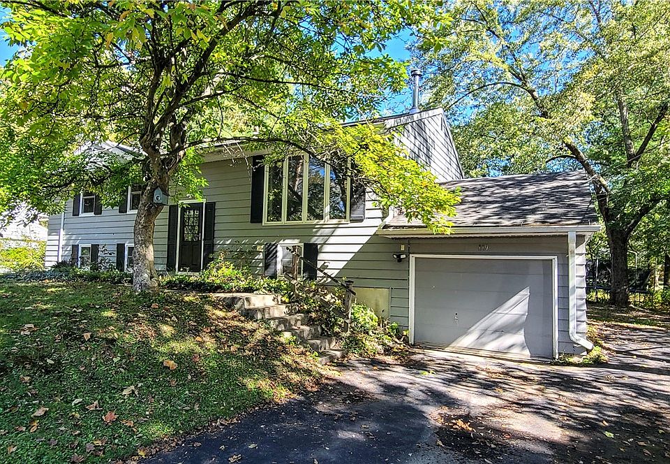 1st image of 119 Winston Dr