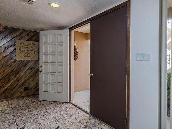 13220 Bellamah Albuquerque NM-large-004-