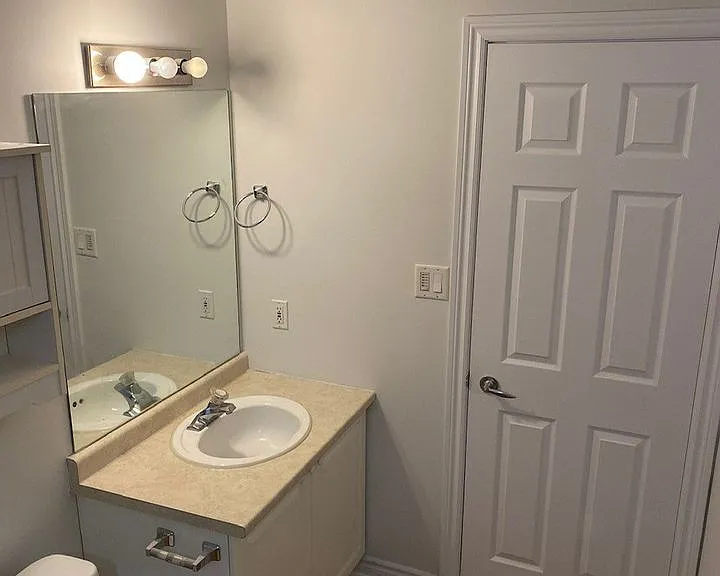 48 Nicole Marie Ave #LOWER — Photo 11