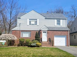 767 Downing St, Teaneck, NJ 07666