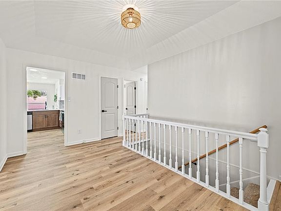 3rd image of 10443 College Ave
