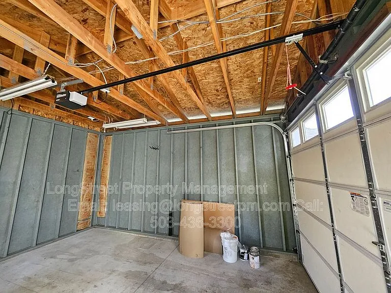 1749 SE 46th Ave — Photo 5