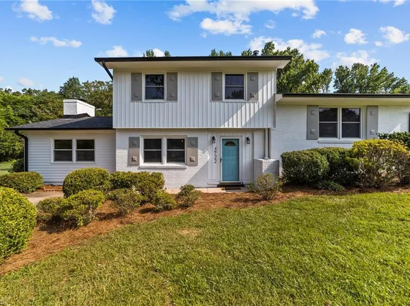 5722 Friendswood Dr, Greensboro, NC 27409