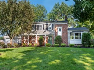8 Biscay Dr, Parsippany, NJ 07054