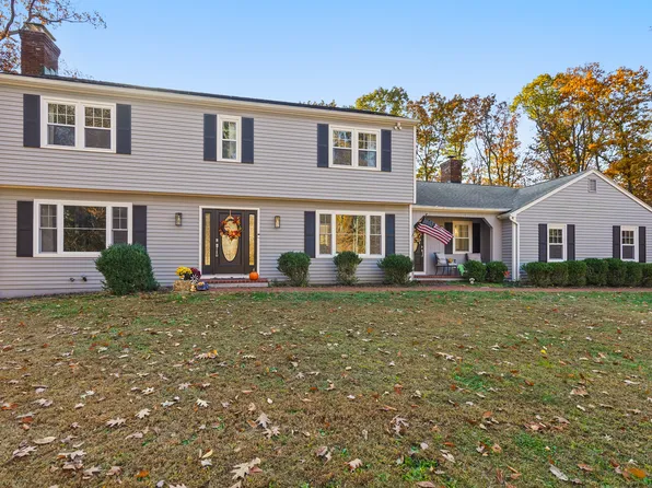 15 Old Woods Road, Brookfield, CT 06804