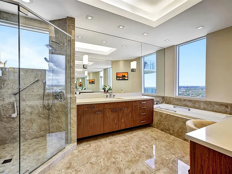 21200 Point Pl #Penthouse 2804 — Photo 45