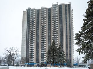 1025 Richmond Rd #2506, Ottawa, ON K2B8G8