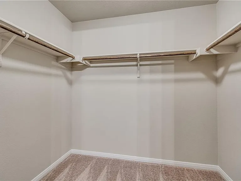 185 Voss — Photo 16