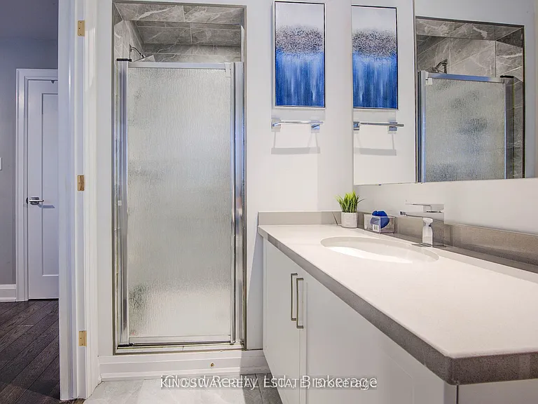 33 Jarvis St — Photo 31