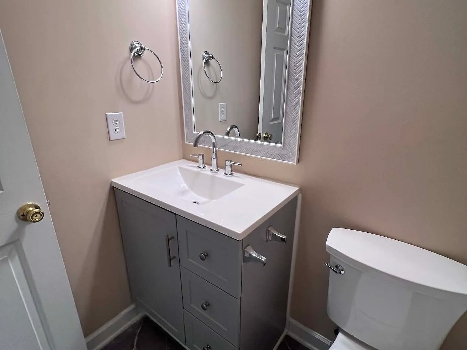 3 bed, 1199 sqft, $2,000 — Photo 3