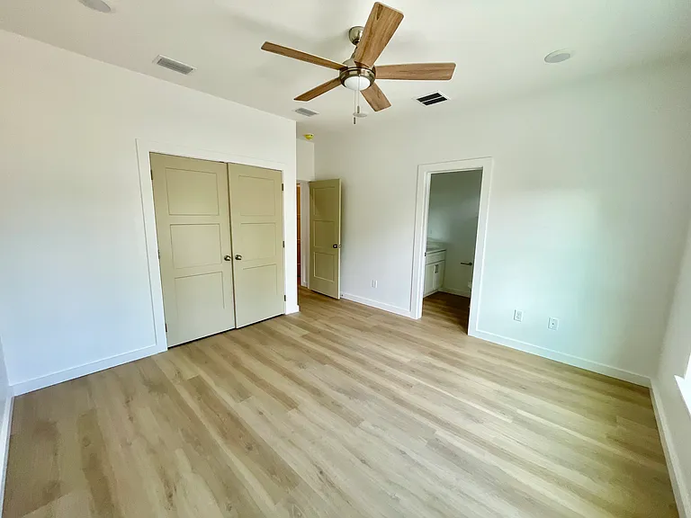 8913 Lorento St — Photo 14