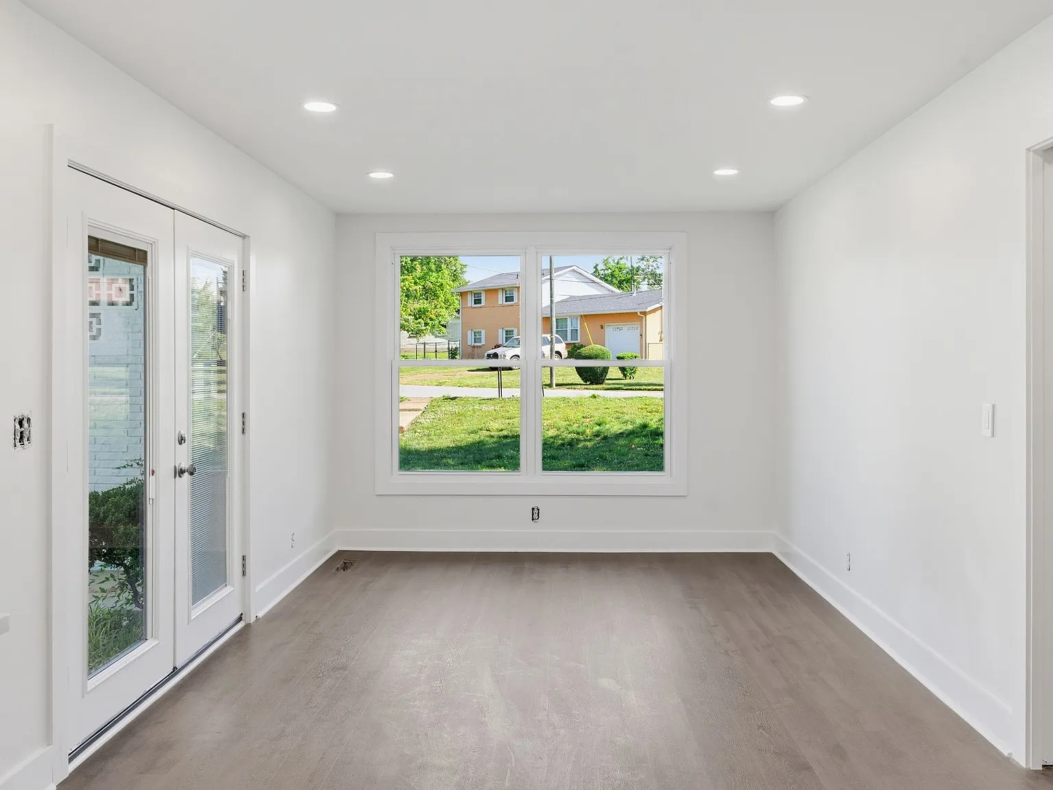 2 bed, 720 sqft, $1,750 — Photo 3