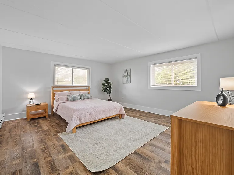 Fox Run Apartments — Photo 9