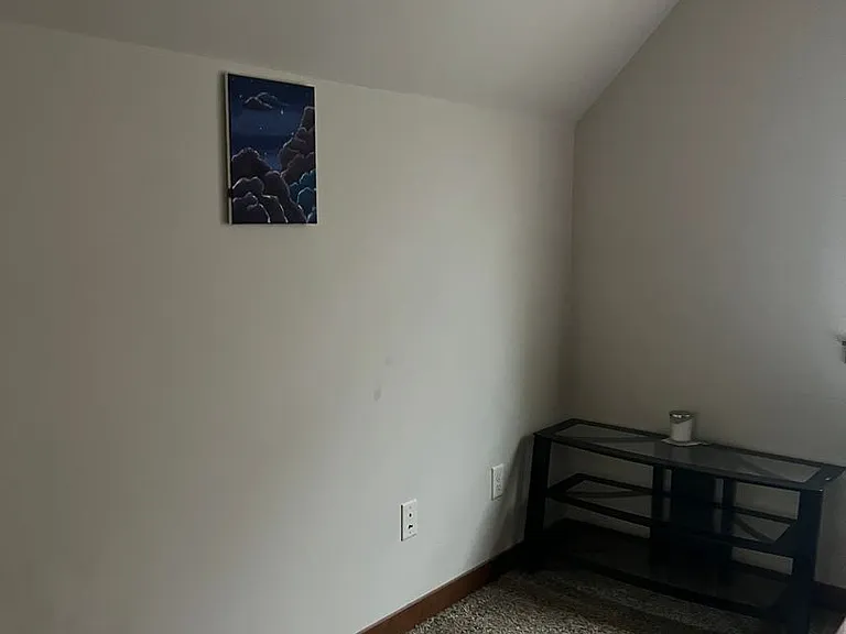 5691 Meadow View Ct — Photo 3