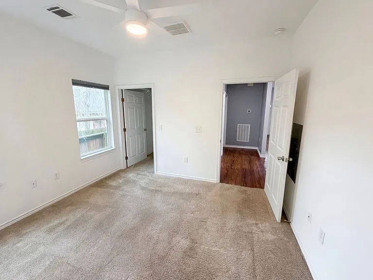 4417 Edward St — Photo 5