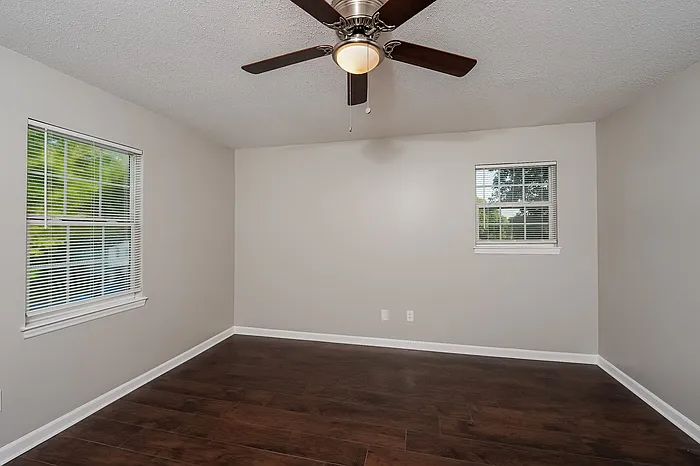 845 Twin Ridge Dr — Photo 5