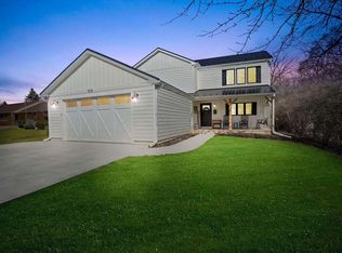 1515 N Emmertsen Rd, Racine, WI 53406