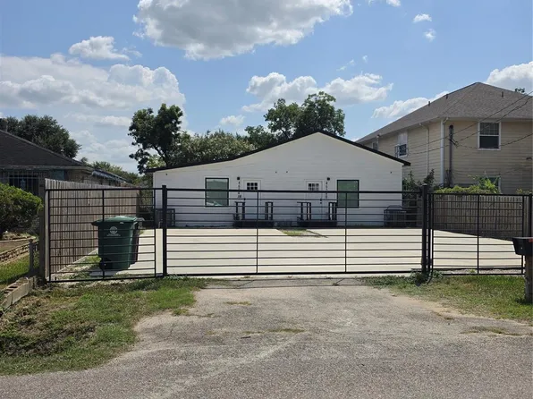4604 Bricker St #Ab, Houston, TX 77051