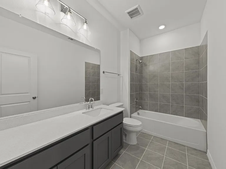 1048 Keene Ridge Dr — Photo 6