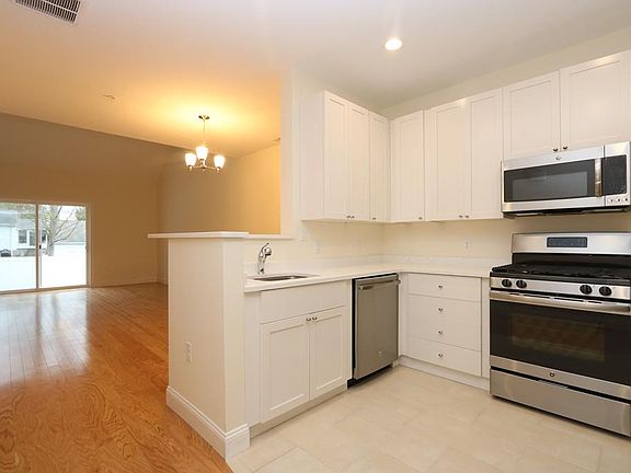 5th image of 70 Endicott St APT 502