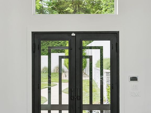 5th image of 108 Bancroft Ct